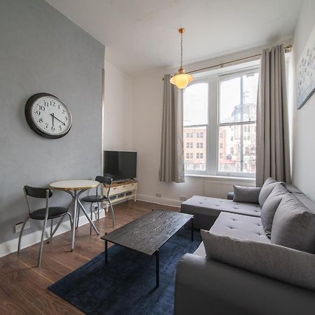 Spacious 2 Bedroom Apartment In Downtown London Bagian luar foto