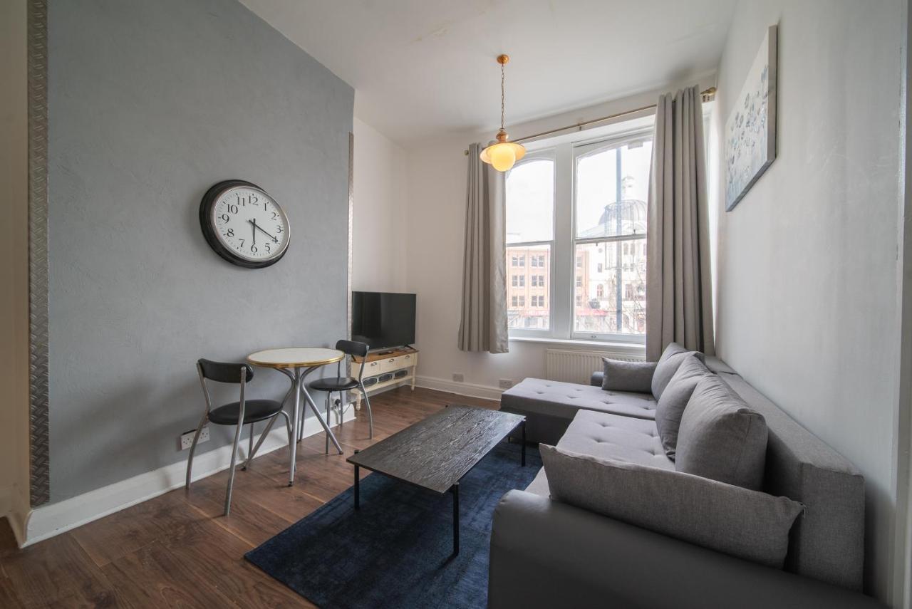 Spacious 2 Bedroom Apartment In Downtown London Bagian luar foto
